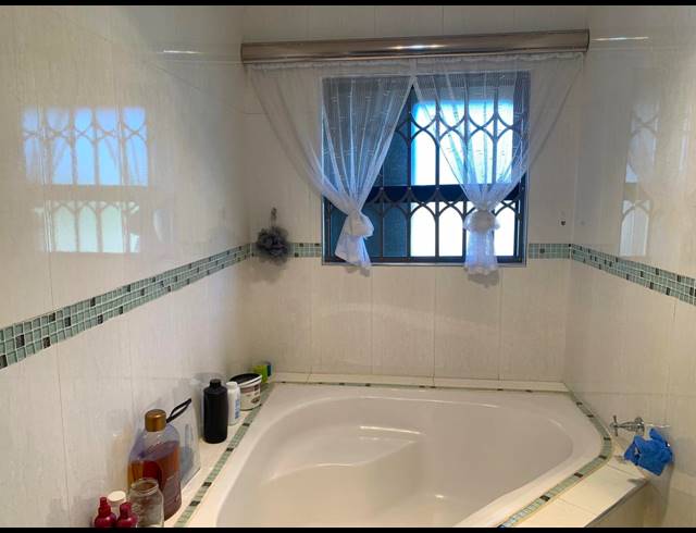 3 BEDROOM HOUSE FOR SALE IN MEYERTON PARK